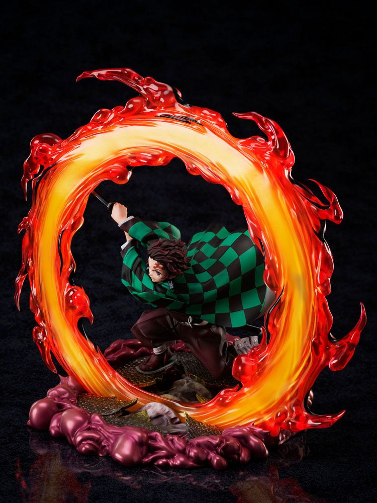 DEMON SLAYER - Tanjiro Kamado 1/8 - Statuette 28cm